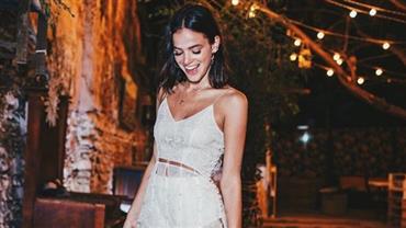 Bruna Marquezine oferece vestido de Réveillon para noivado de fã