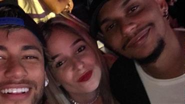 Neymar parabeniza amiga no Instagram e deixa observação divertida