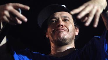 Cinco anos sem Chorão: relembre músicas do cantor que te representam