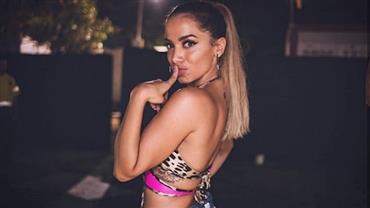 Anitta reclama de "xavecos" do pai em suas amigas e marido defende sogro