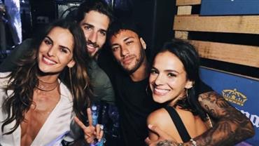 Modelo responde post e sugere que Bruna Marquezine vai morar em Paris