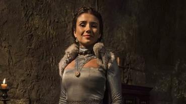 Paula Fernandes estreia como atriz em novela e divide internautas