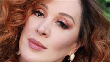Aos 51 anos, Claudia Raia impressiona ao postar foto de biquíni nas Maldivas