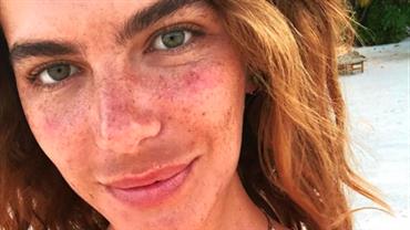Mariana Goldfarb exibe sardas em clique de "cara limpa": "Do jeito que sou"