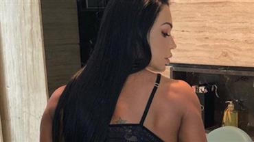 Gracyanne Barbosa exibe bumbum gigante e fala de prisão de ventre: "Faço pouco"