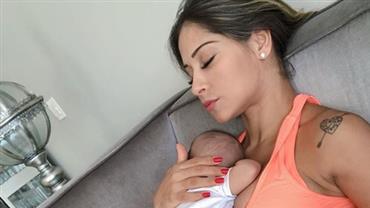 Mayra Cardi rebate críticas por esconder rosto da filha: "Mostro o que eu quiser"