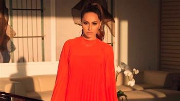 Sabrina Sato se mostra apaixonada pela maternidade: "A vontade é ficar o dia todo dando de mamar"