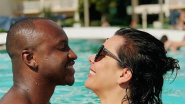 Thiaguinho e Fernanda Souza namoram na piscina e fãs pedem filhos