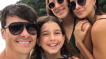 Vera Viel curte passeio com Rodrigo Faro e as 3 filhas: "Tudo junto e misturado"