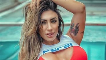 De biquíni, Jaque Khury posa sensual e exibe corpaço