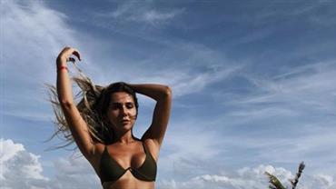 Carol Portaluppi posa de biquíni em Cancún e exibe corpo escultural