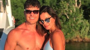 Rodrigo Faro posa de sunga e 'volume indiscreto' chama atenção: "Mala cheia"