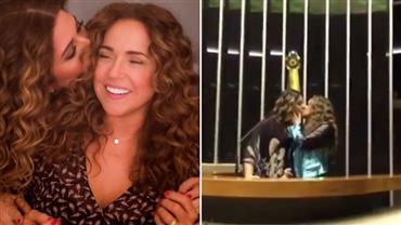 Daniela Mercury beija Malu Verçosa após discuso na Câmara: "Símbolo de amor e de luta"