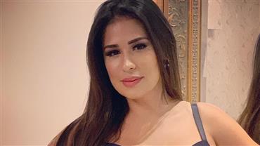 Simone, da dupla com Simaria, posta foto de lingerie e surpreende seguidores