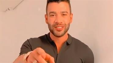 Novo amor ou reconciliação? Gusttavo Lima aparece com suposto anel de compromisso e agita fãs