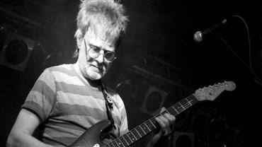 Mick Slattery, um dos fundadores da banda Hawkwind, falece aos 77 anos