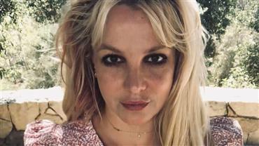 Britney Spears anuncia fim da carreira