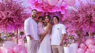 Maíra Cardi posta foto com filhos e Thiago Nigro e web alega que ela tentou substituir Arthur Aguiar