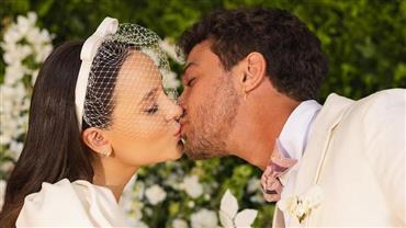 Larissa Manoela comemora primeiro mês casada: "Bodas de beijinho"