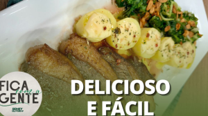 Picanha grelhada e batata recheada com requeijão e escarola