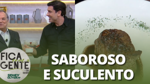 Edu Guedes cozinha com Ronnie Von Filé-mignon com molho de vinho