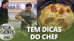 Peito de frango à pizzaiolo com risoto de alho-poró | Fica com a Gente