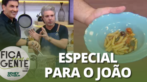 Edu Guedes e João Kleber cozinham penne à puttanesca