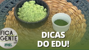 Edu Guedes e Renato Pires te ensinam a fazer sal temperado com salsinha