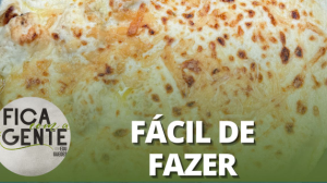 Peito de frango ao molho de parmesão