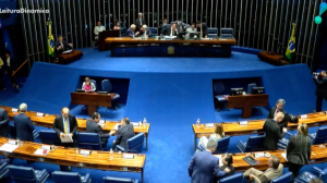 CCJ/Senado cria projeto que muda inegibilidade de candidatos condenados