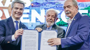 Lula anuncia R$ 10,75 Bi do BNDES para rodovias de SP