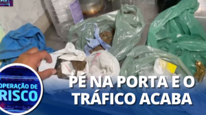 Polícia estoura 'casa bomba' do tráfico e traficantes fogem