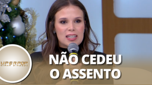 "Pensei que ia apanhar": Jeniffer Castro dá sua versão de polêmica do avião