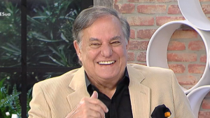 Ronnie Von fala sobre estreia de novo programa: "Borboletas no estômago"