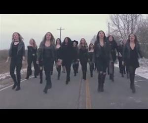 Campanha contra o assdio sexual rene 23 cantoras em clipe nos EUA